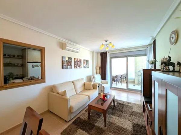 Venta de piso en Puerto Deportivo, Guardamar del Segura
thumbnail 2