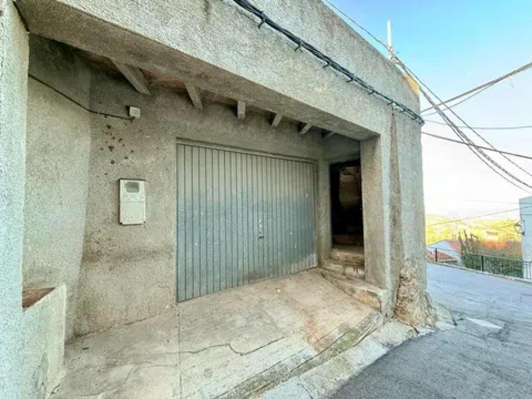Properties for sale and rent in Spain photo 3