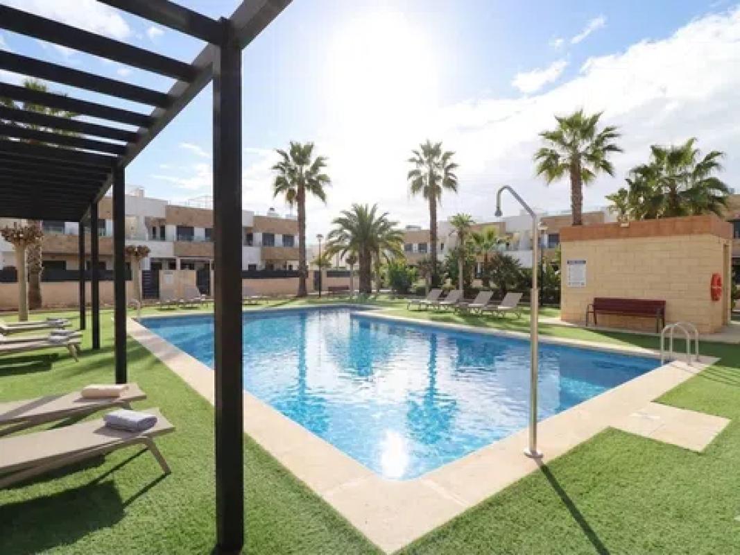Venta de chalet adosado en  Barrio Villamartín , Orihuela photo 2