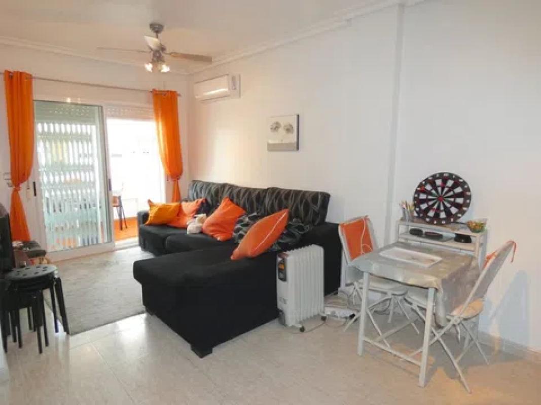 Sale of apartment in Calle Republica Argentina, Almoradí
photo 3