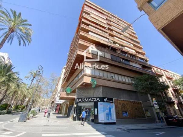 Sprzedaż mieszkania w Avenida General Marvá, Alicante / Alacant
 photo 4
