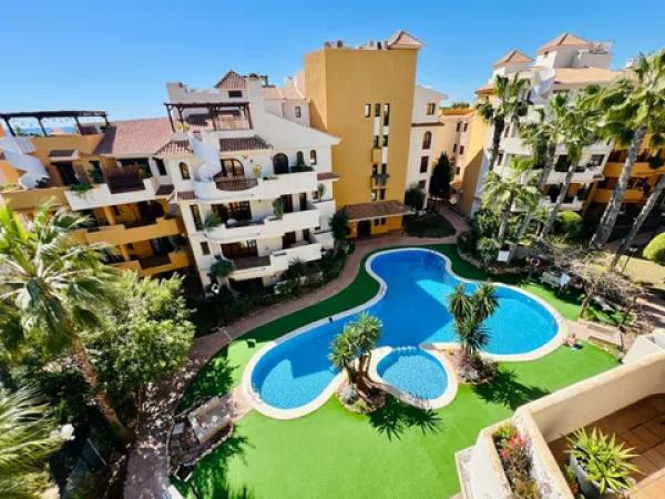 Duplex en venta en UR PUNTA PRIMA, 6, Torrevieja photo 2