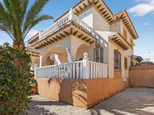 Chalet pareado en calle Cabo de Gata, 16 photo 1