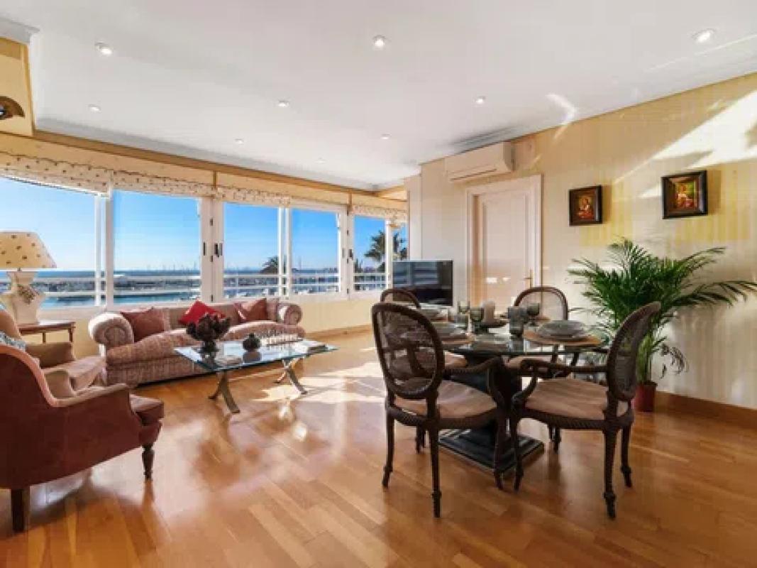 Продажа квартиры на Barrio Centro - Muelle Pesquero, Торревьеха
photo 1