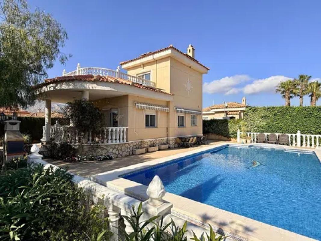 Propiedades en venta y alquiler en España photo 5
