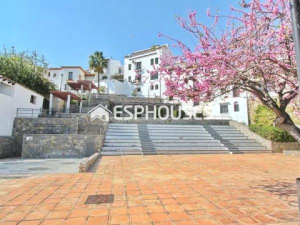 Частный шале на продаже в  Altea Pueblo, Алтея photo 1