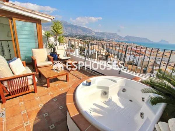 Частный шале на продаже в  Altea Pueblo, Алтея photo 2