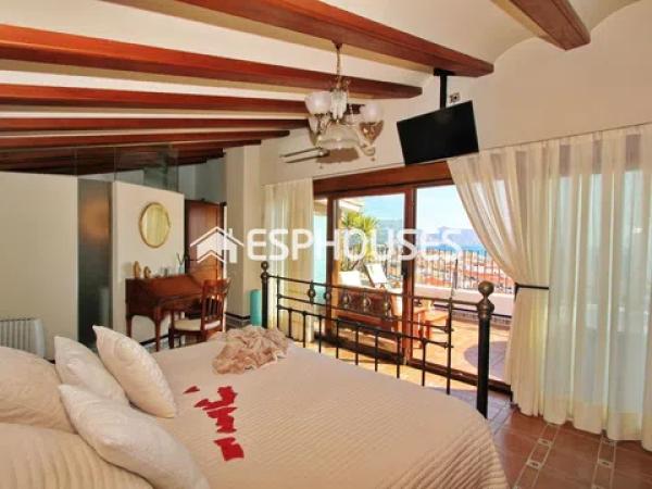 Частный шале на продаже в  Altea Pueblo, Алтея photo 3