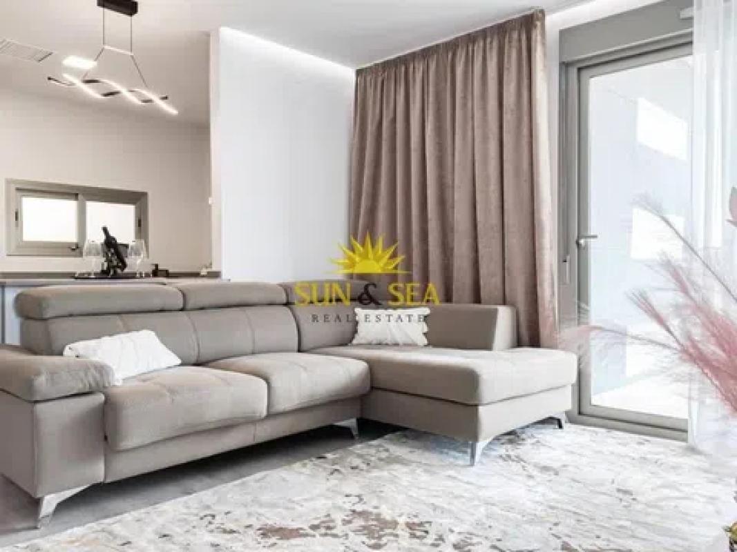 Venta de piso en Barrio Villamartín, Orihuela
 photo 2