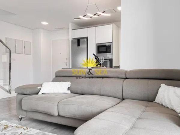 Venta de piso en Barrio Villamartín, Orihuela
 photo 3