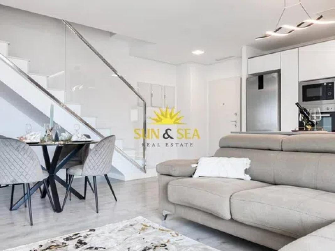 Venta de piso en Barrio Villamartín, Orihuela
 photo 4