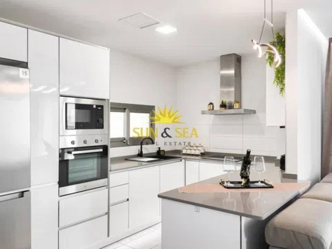 Venta de piso en Barrio Villamartín, Orihuela
 photo 5