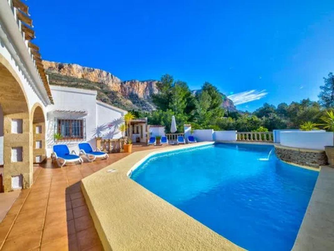 Sale of independent chalet in Barrio Piver, Jávea/Xàbia
 photo 2
