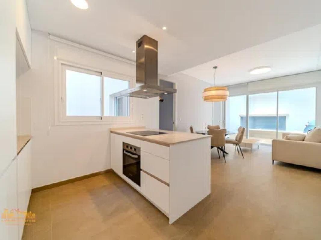 Sale of apartment in Calle Mar Baltico, 14, Torrevieja
 photo 2