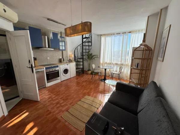 Chalet adosado en calle Monte Pelado thumbnail 2
