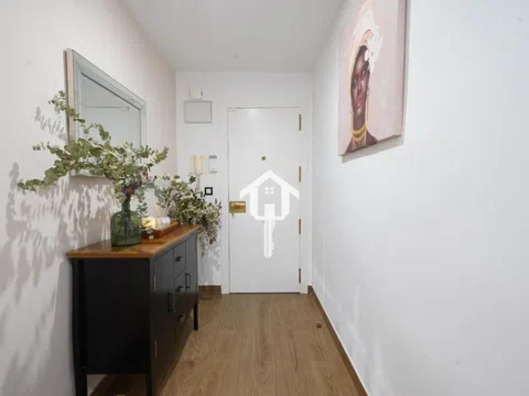 Venta de piso en Calle de Rafael Asín, Alicante / Alacant
photo 2