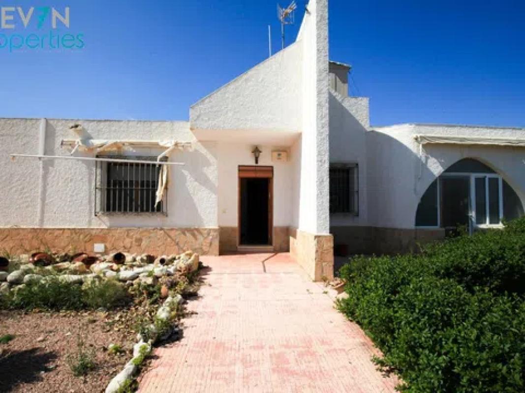 Venta de chalet independiente en Calle de la Vivianita, Mutxamel
photo 1