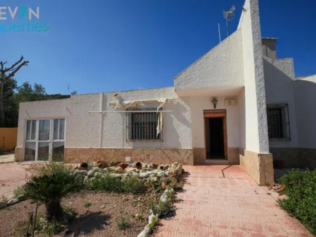 Venta de chalet independiente en Calle de la Vivianita, Mutxamel
photo 2
