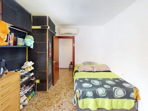 Sprzedaż mieszkania w Calle Bono Guarner, Alicante / Alacant
 photo 3