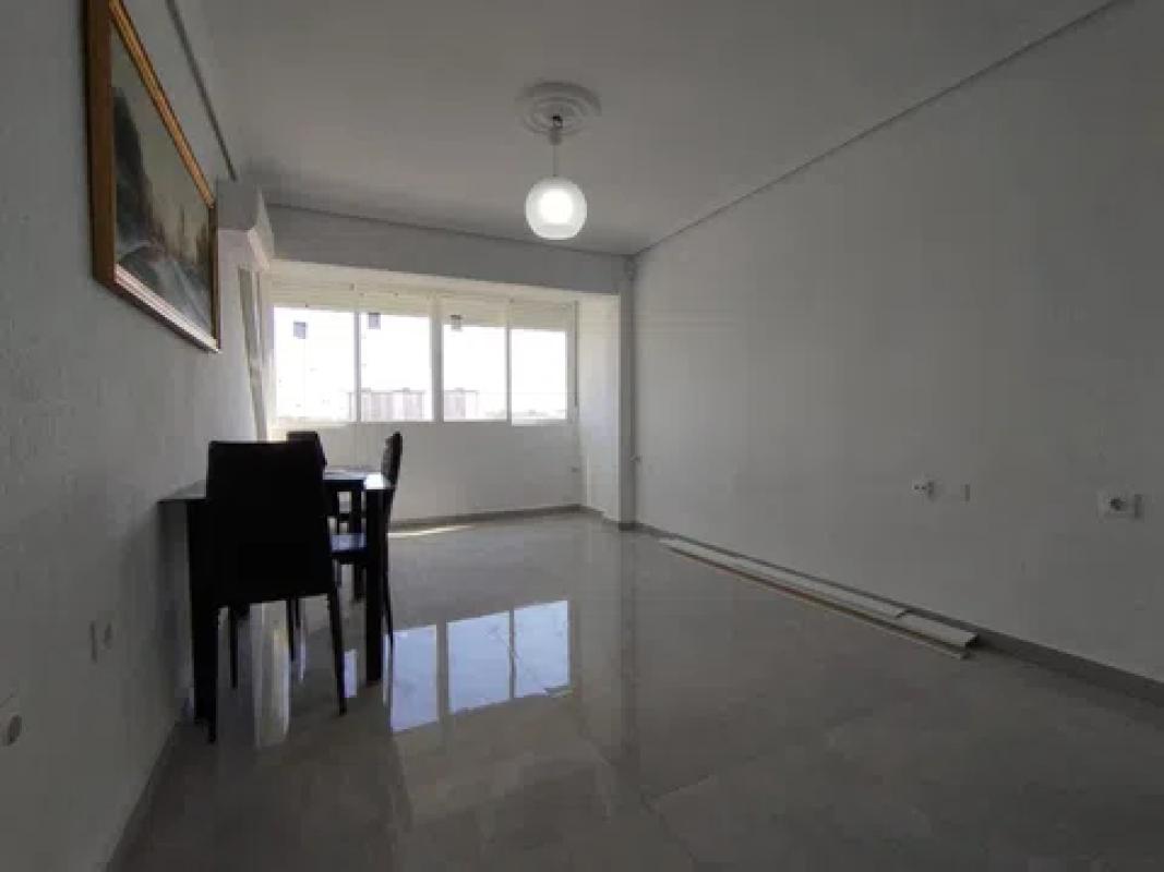 Venta de piso en PJ VIRGEN DE LA SALUD, Alicante / Alacant
photo 1