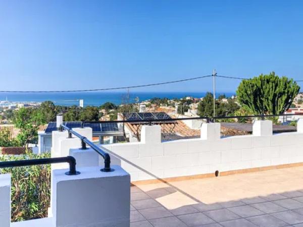 Chalet independiente en venta en El Montgó, Denia
photo 1