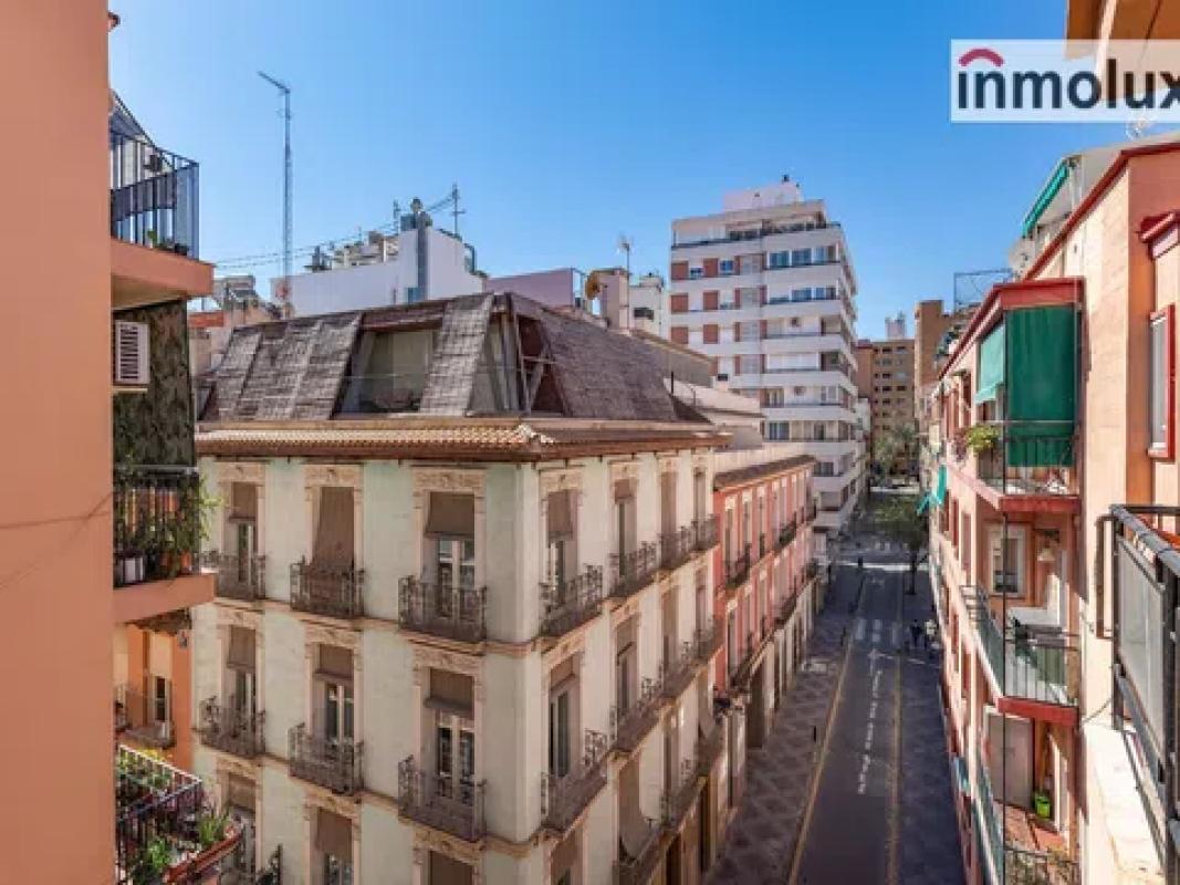 Venta de piso en Calle de Antonio Galdo Chápuli, Alicante / Alacant
photo 5