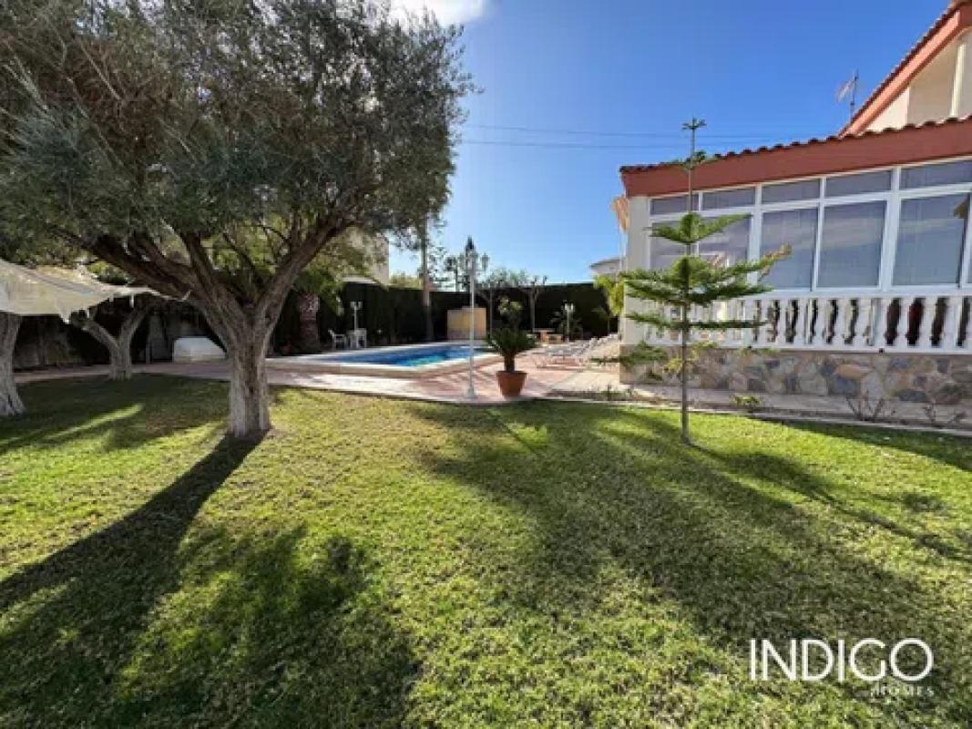 Venta de chalet independiente en Calle Platero y Yo, Mutxamel
photo 3