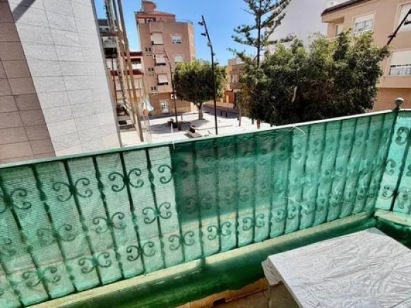 Venta de piso en Barrio Gaspar Perrelló, Torrevieja
photo 1