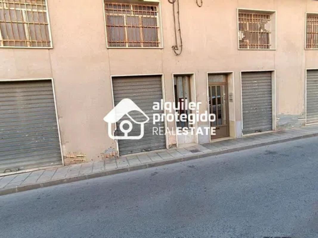 Propiedades en venta y alquiler en España photo 2