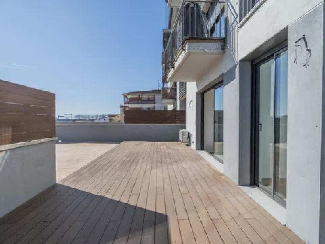 Obra nueva en Carretera de Barcelona en Santa Eulàlia de Ronçana (Revista) photo 5