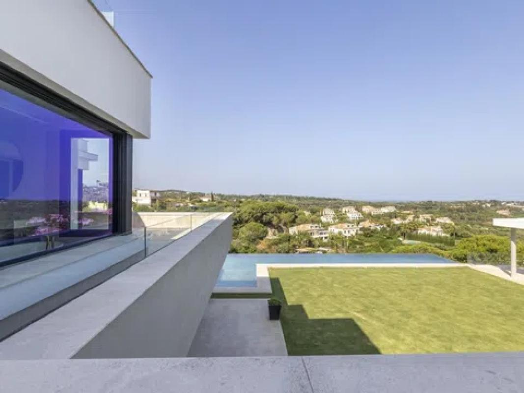Obra nueva en Avenida Almenara 27 en Sotogrande (Revista) photo 4