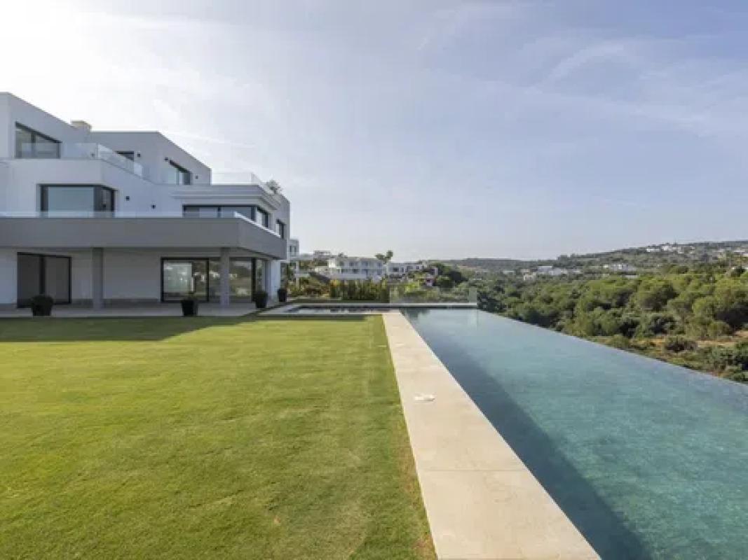 Obra nueva en Avenida Almenara 27 en Sotogrande (Revista) photo 5