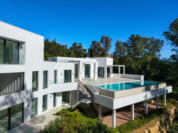 Promocja Villa Dolce Vita nowe budownictwo w Sotogrande photo 1