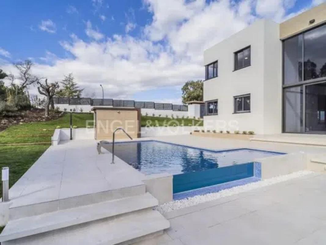 Obra nueva Embajador en Ciudalcampo (Revista) photo 3