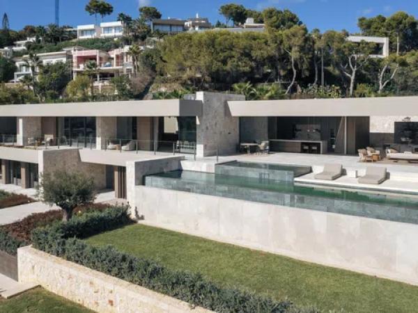 Casa independiente en avenida Tomàs Blanes Tolosa, 22 thumbnail 2
