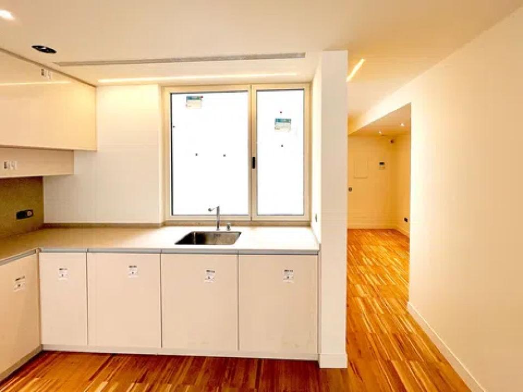 Venta de duplex en Calle de Violant d'Hongria Reina d'Aragó, 69, Barcelona photo 3
