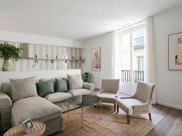 Venta de piso en Calle del Pi, 14, Barcelona
photo 1