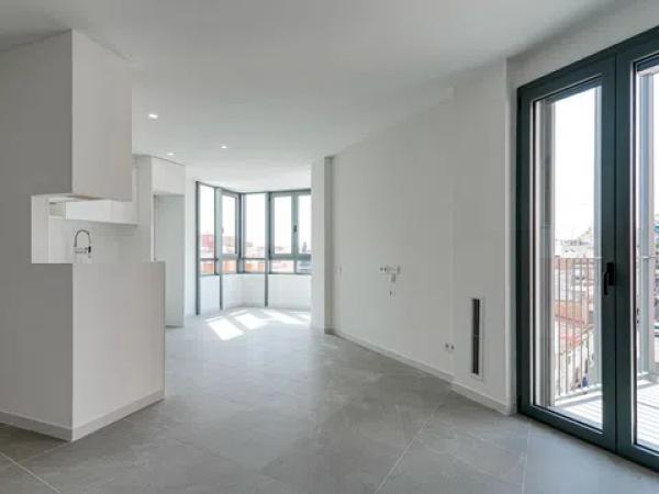 Venta de piso en Riera de la Creu 54, 56, Hospitalet de Llobregat
photo 1