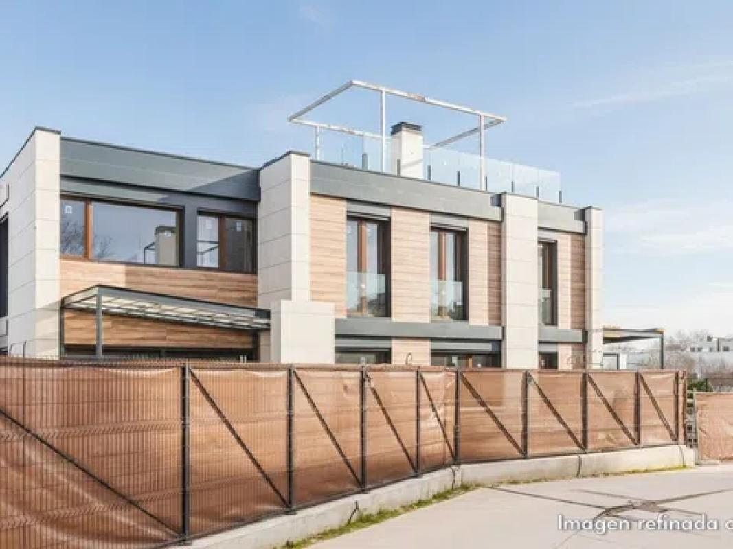 Venta de chalet independiente en Calle Jazmín, 7, Las Rozas de Madrid
photo 2
