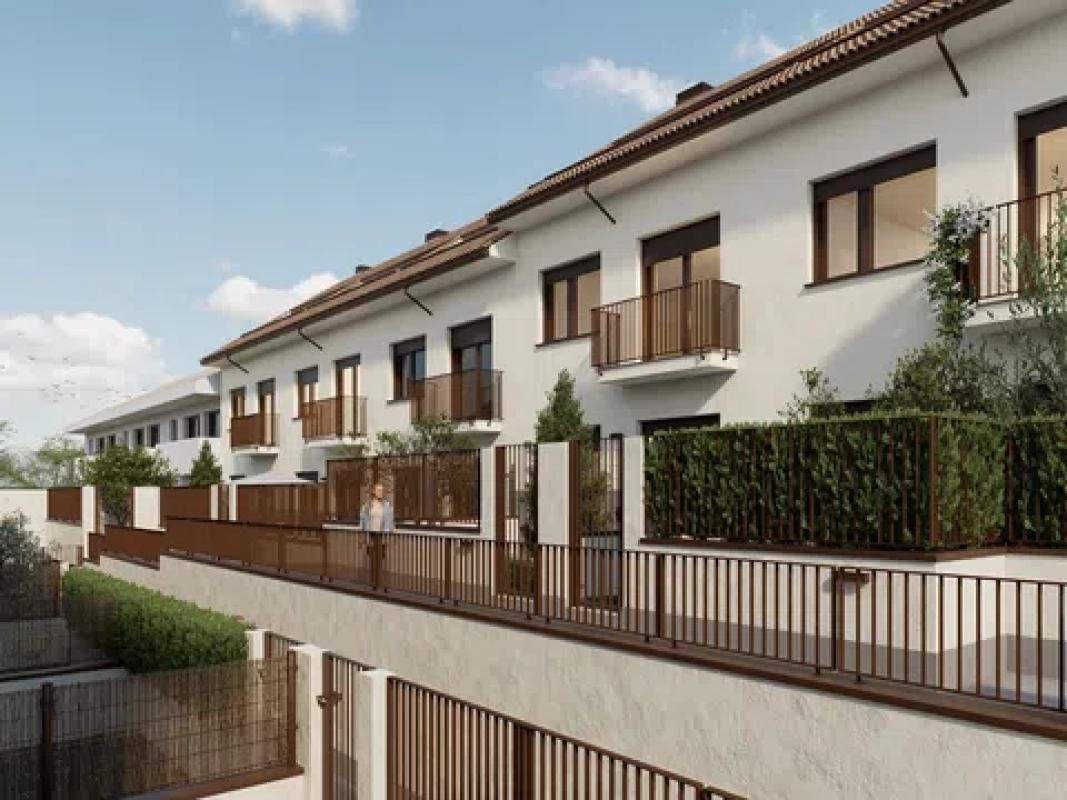 Venta de chalet adosado en Calle Palomares, 1 , Valdeolmos-Alalpardo photo 3