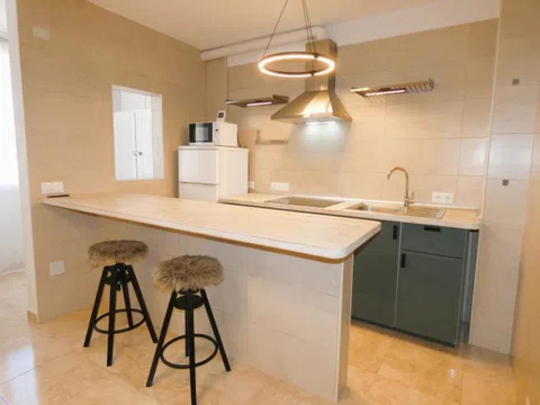 Venta de piso en Avenida Mediterráneo, 23, Torrevieja
 photo 3