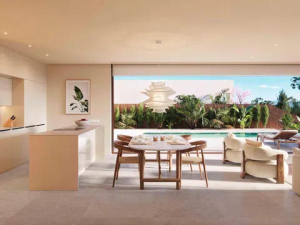 Casa independiente en avenida de las Colinas thumbnail 1