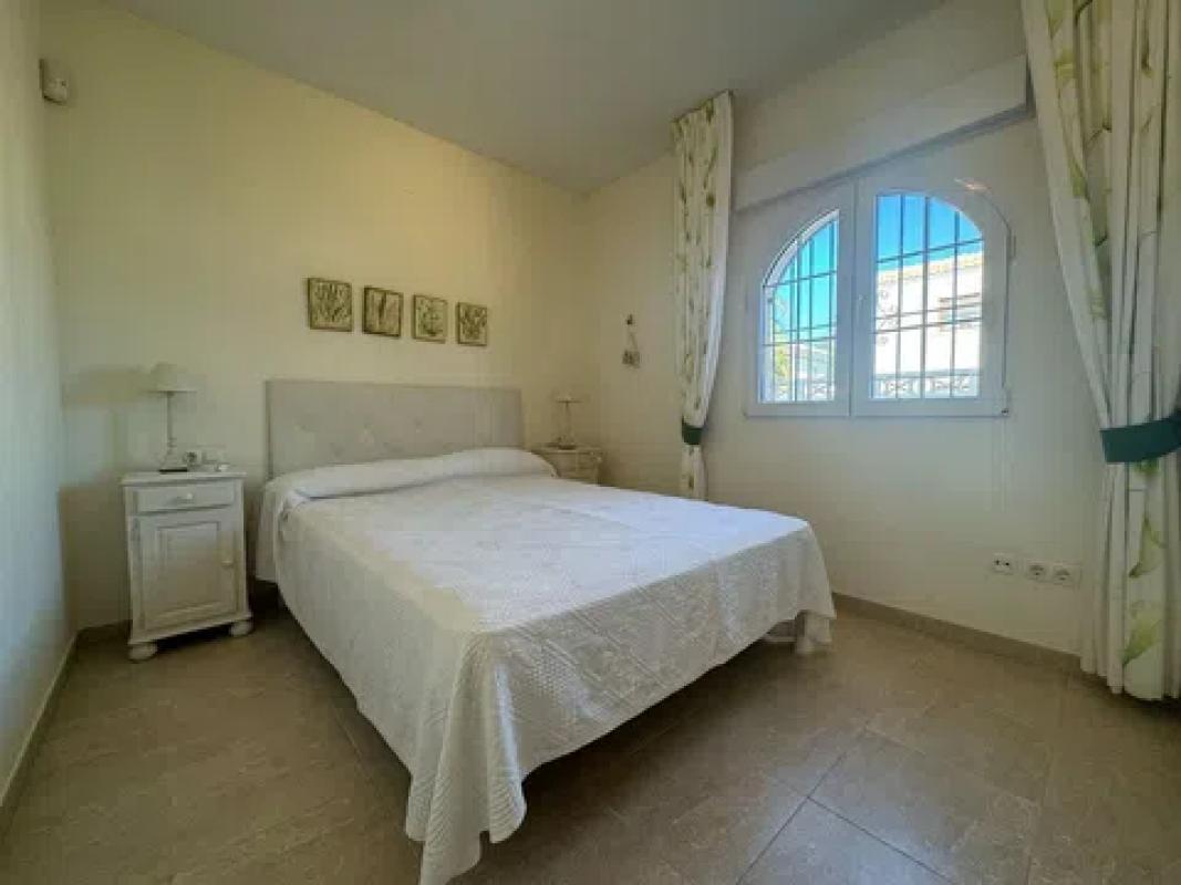 Sprzedaż niezależnego domku jednorodzinnego w  Barrio La Zenia, Orihuela photo 2