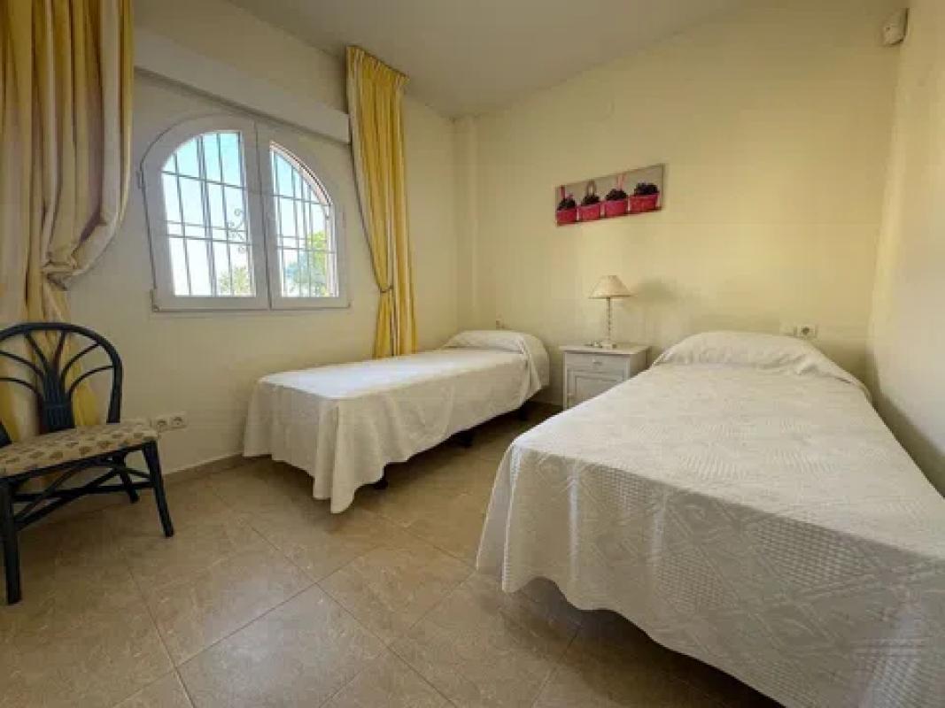 Sprzedaż niezależnego domku jednorodzinnego w  Barrio La Zenia, Orihuela photo 4