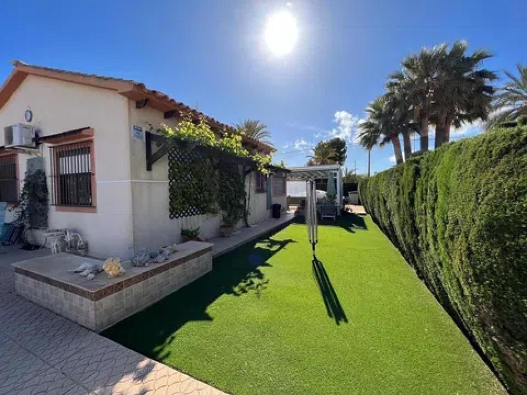 Venta de chalet independiente en Barrio Cabo Roig, Orihuela
photo 2
