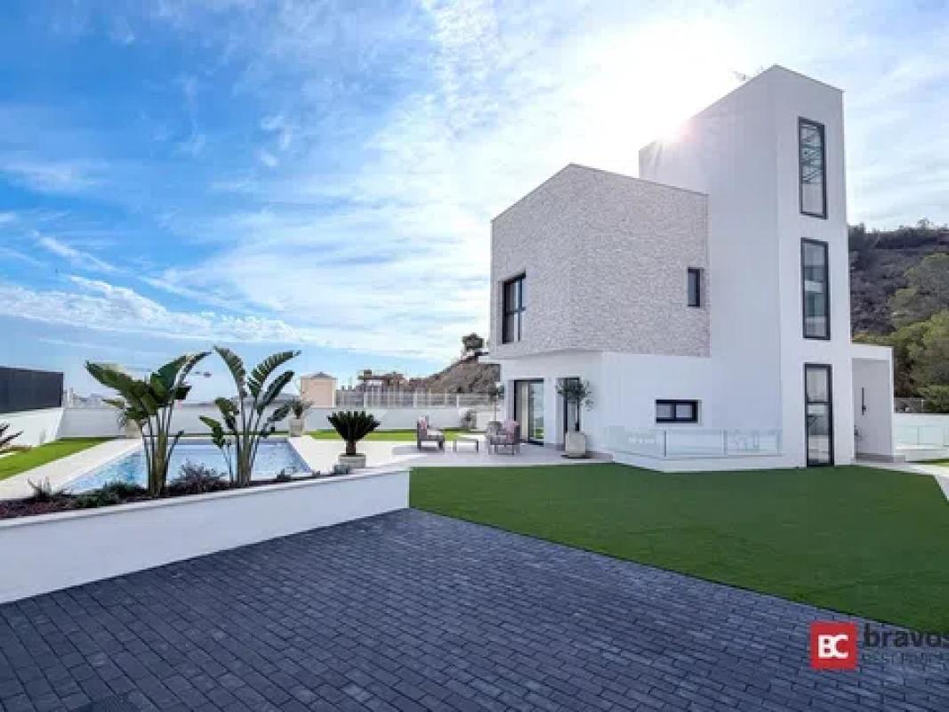 Продажа отдельного шале в Playa de Poniente, Бенидорм photo 3