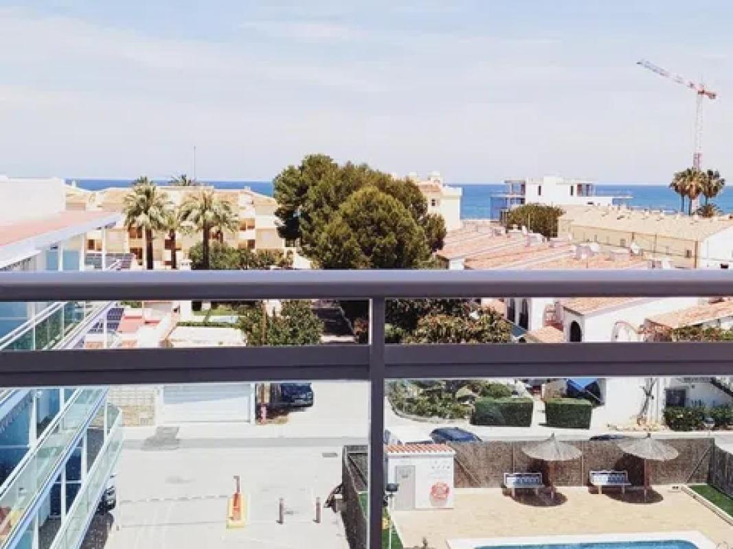 Продажа квартиры на Calle Mar Egeu, Дения
photo 4