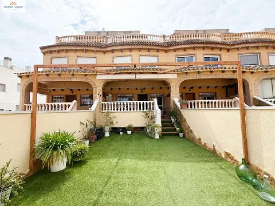 Venta de chalet independiente en Urbanizaciones, Guardamar del Segura
photo 1