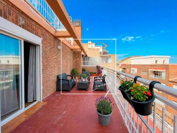 Sale of flat in Calle de la Virgen del Socorro, Alicante
 photo 1