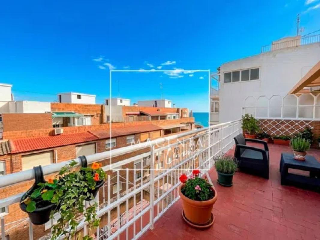 Venta de piso en Calle de la Virgen del Socorro, Alicante / Alacant
photo 5